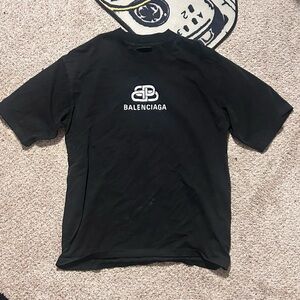 Balenciaga (Black) T-shirt Size:Small
